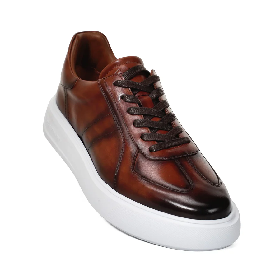 Baskets peintes à la main