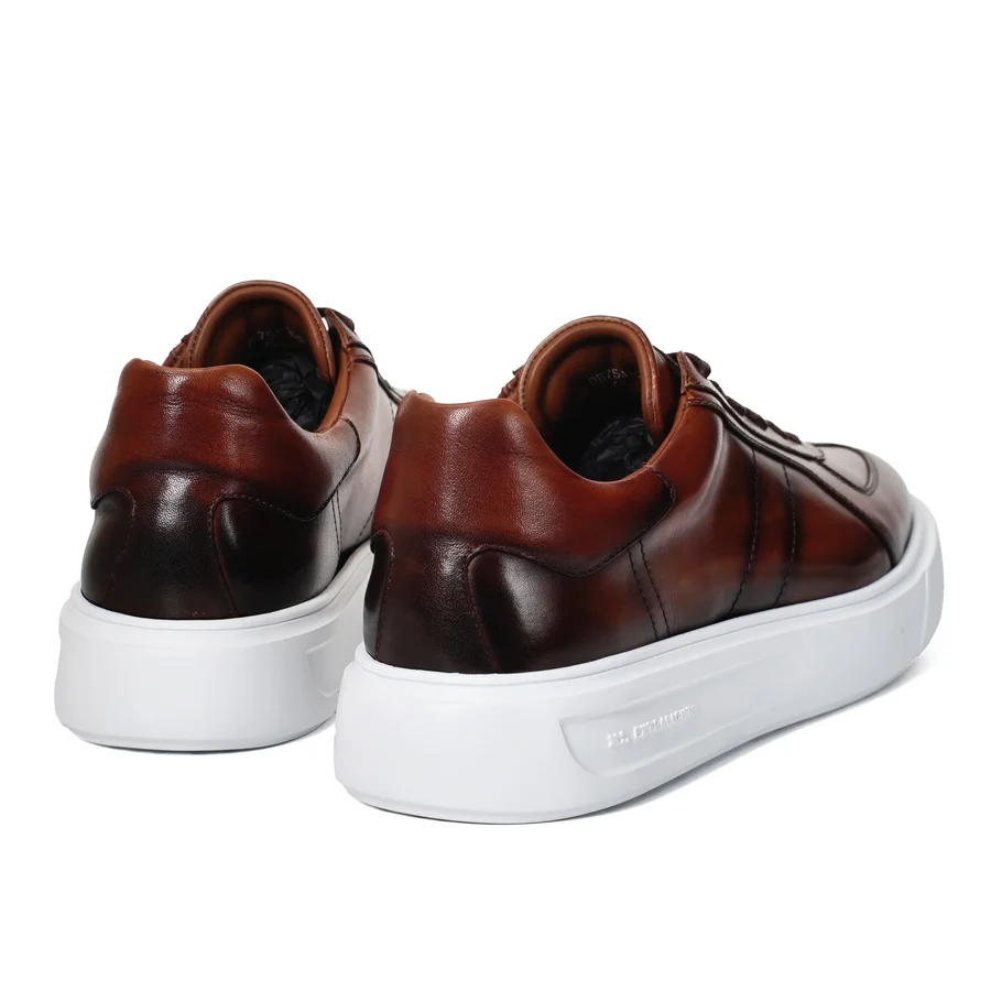 Baskets peintes à la main